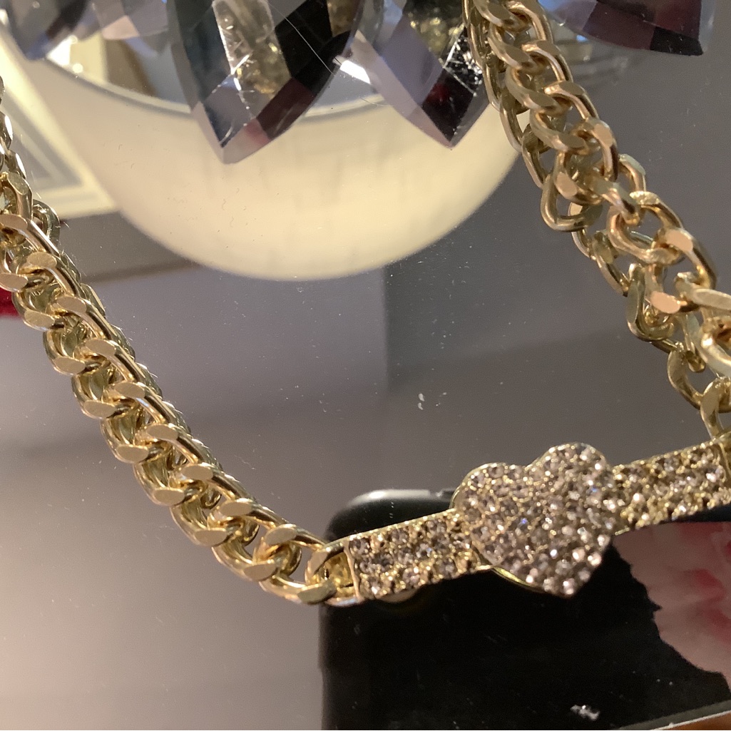 Gold Chain Necklace With Heart Pendant